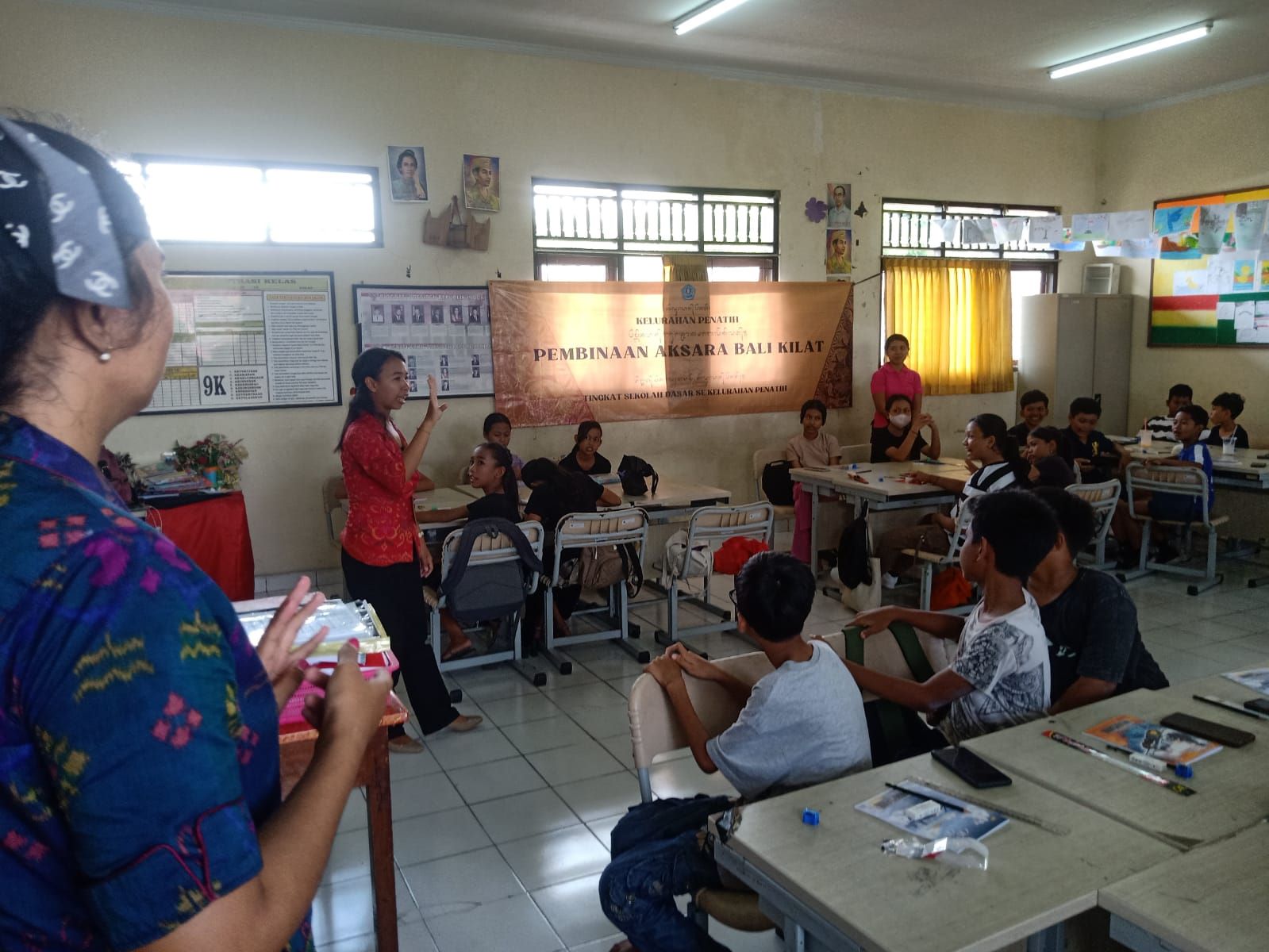 PEMBINAAN AKSARA BALI KILAT TINGKAT SEKOLAH DASAR KELURAHAN PENATIH
